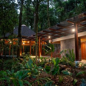 Hideaway Rio Celeste Hotel